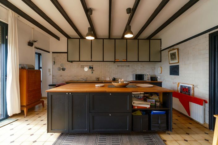 Image No.7-8 Bed House for sale