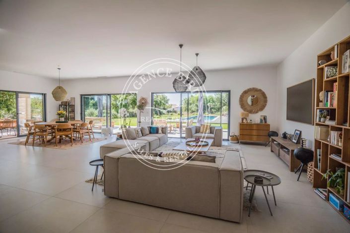 Image No.2-Maison de 4 chambres à vendre à Grimaud