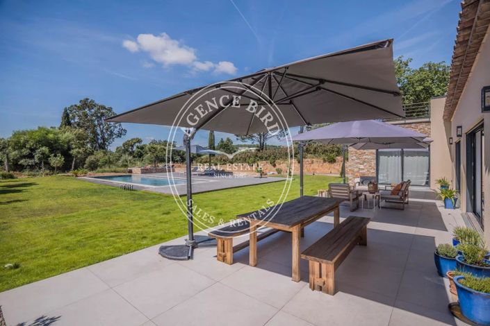 Image No.7-Maison de 4 chambres à vendre à Grimaud