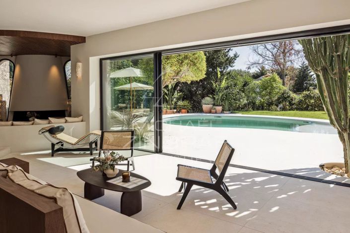 Image No.5-5 Bed House for sale