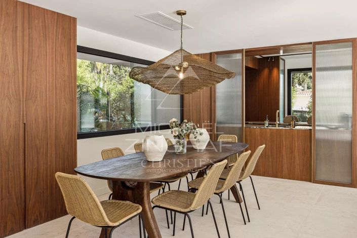 Image No.7-5 Bed House for sale