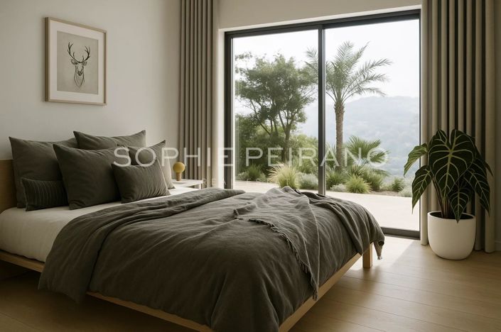 Image No.8-4 Bed House for sale