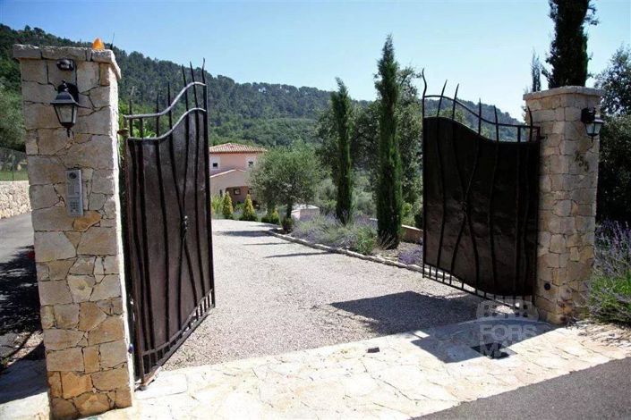 Image No.17-5 Bed House for sale