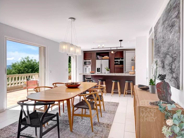 Image No.9-5 Bed House for sale