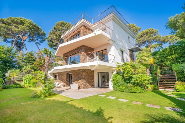 Image No.17-5 Bed House for sale