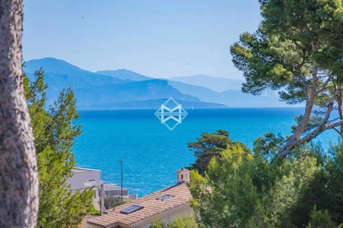 Image No.22-5 Bed House for sale