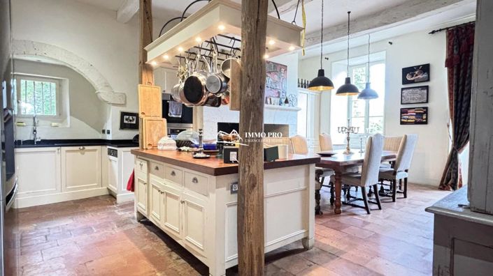 Image No.18-4 Bed House for sale