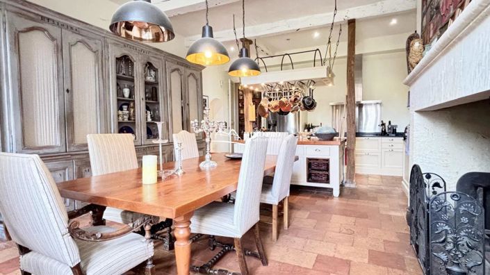 Image No.19-4 Bed House for sale