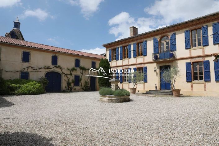 Image No.2-4 Bed House for sale