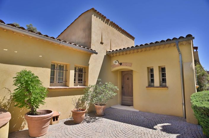 Image No.18-4 Bed House for sale