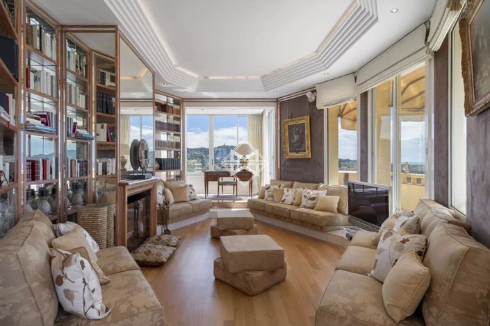 Image No.10-4 Bed Apartment for sale