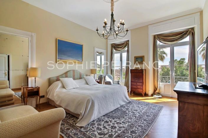 Image No.12-10 Bed House for sale