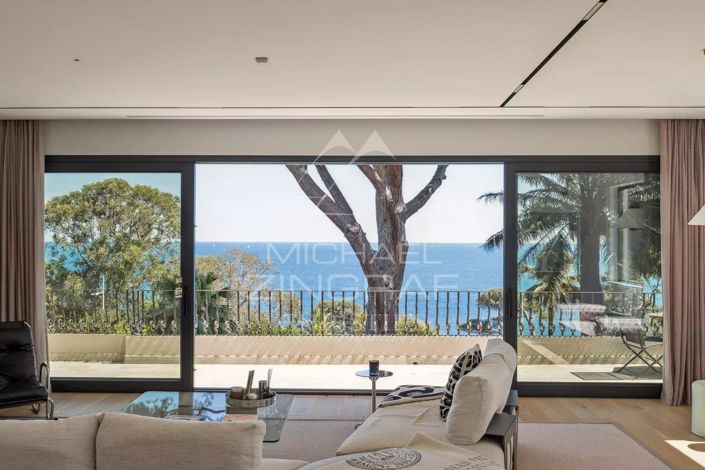 Image No.4-6 Bed House for sale