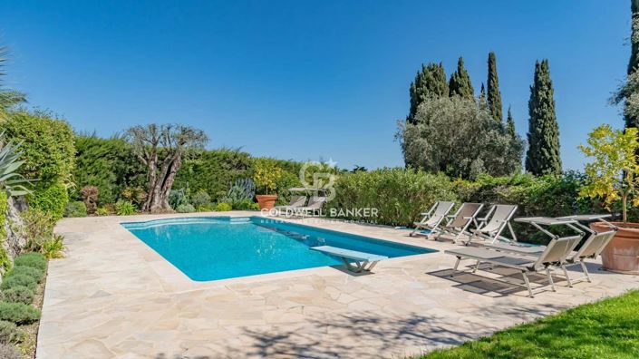 Image No.21-6 Bed House for sale