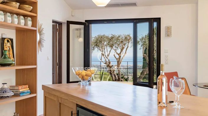 Image No.7-6 Bed House for sale