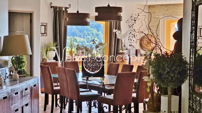 Image No.3-6 Bed House for sale