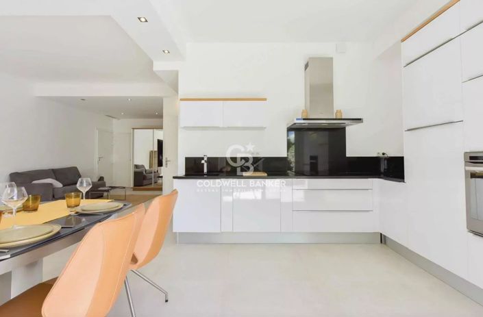 Image No.2-Propriété de 1 chambre à vendre à Cannes