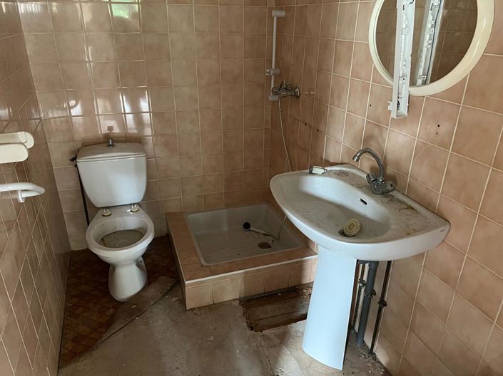 Image No.6-1 Bed House for sale