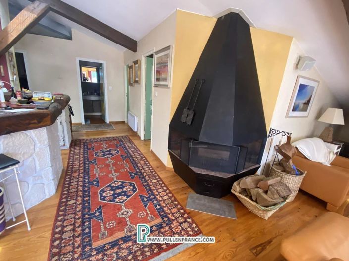 Image No.11-2 Bed Apartment for sale