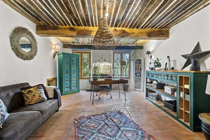 Image No.21-4 Bed House for sale