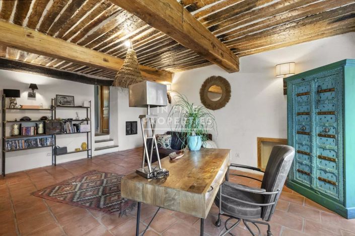 Image No.6-4 Bed House for sale