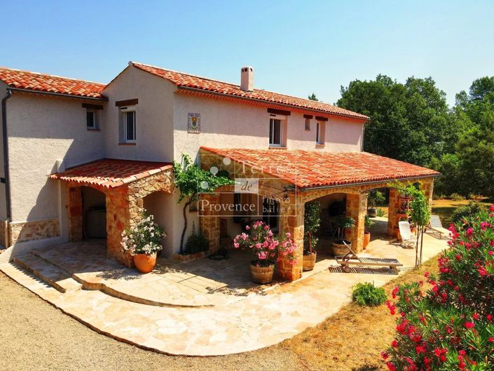 Image No.1-5 Bed House for sale