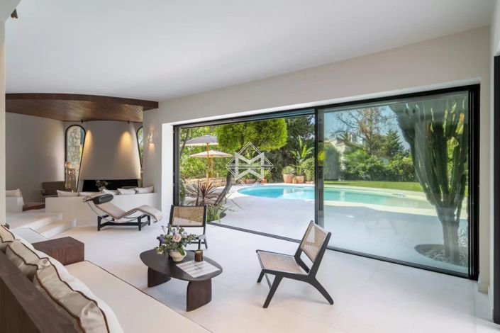 Image No.3-5 Bed House for sale