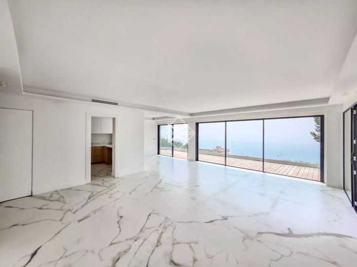 Image No.17-4 Bed House for sale