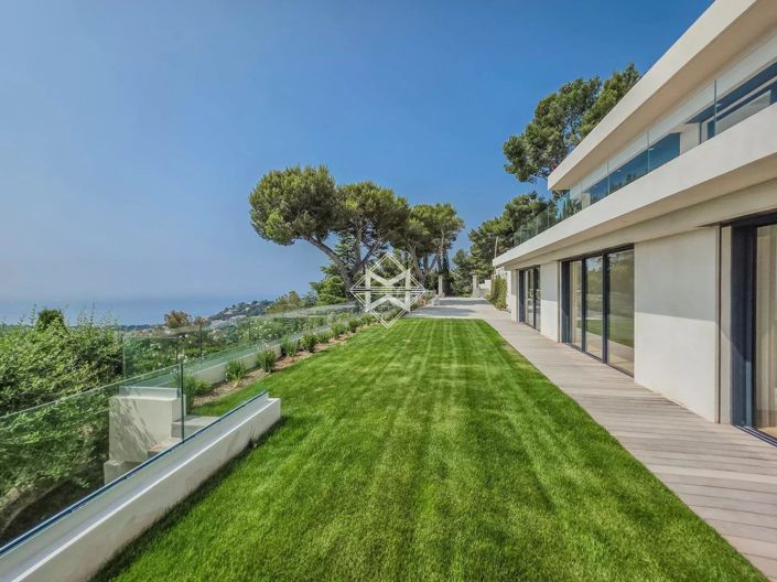 Image No.7-4 Bed House for sale