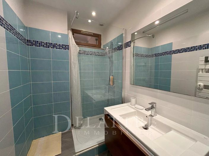 Image No.11-5 Bed House for sale