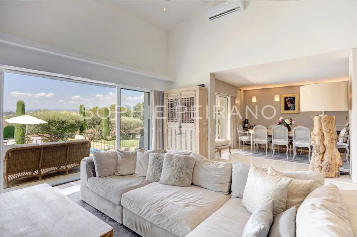 Image No.3-6 Bed House for sale