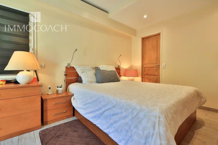 Image No.21-3 Bed House for sale