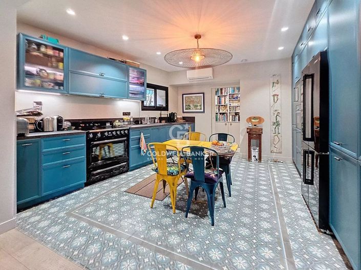 Image No.3-Maison de 4 chambres à vendre à Le Cannet