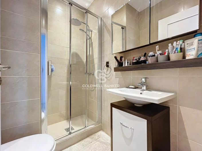 Image No.8-Propriété de 2 chambres à vendre à Cannes