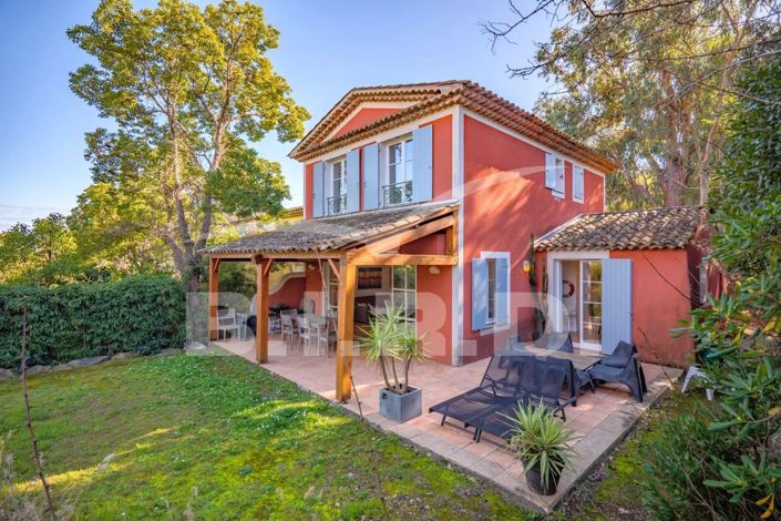 Image No.1-4 Bed House for sale