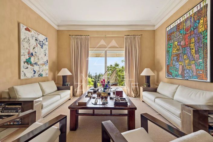 Image No.6-9 Bed House for sale