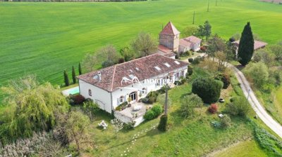 10 Bed House for sale