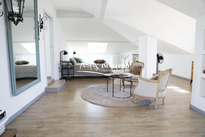 Image No.19-10 Bed House for sale