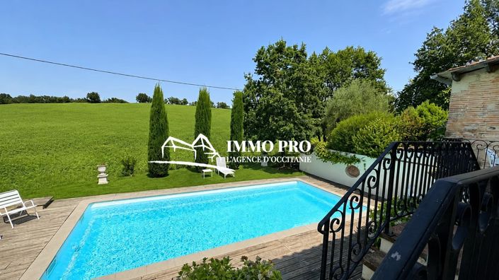 Image No.30-10 Bed House for sale