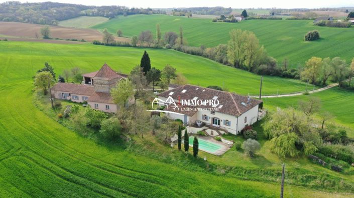 Image No.4-10 Bed House for sale