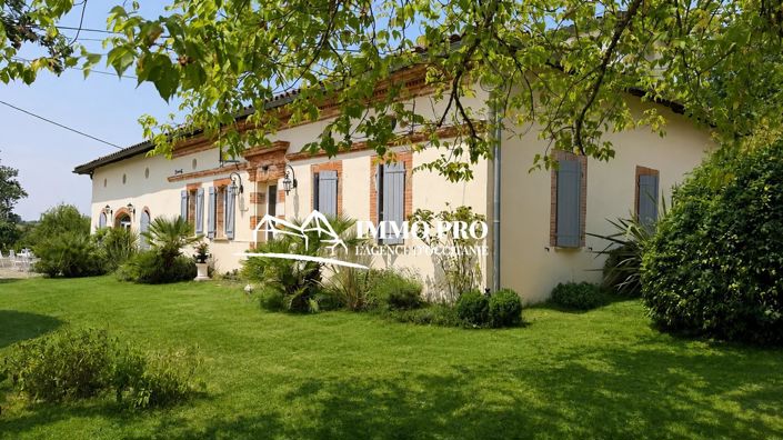 Image No.4-10 Bed House for sale