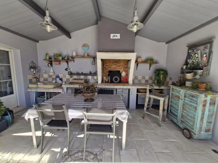 Image No.6-3 Bed House for sale