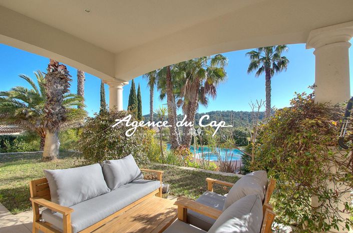 Image No.6-Maison de 4 chambres à vendre à Saint-Raphael