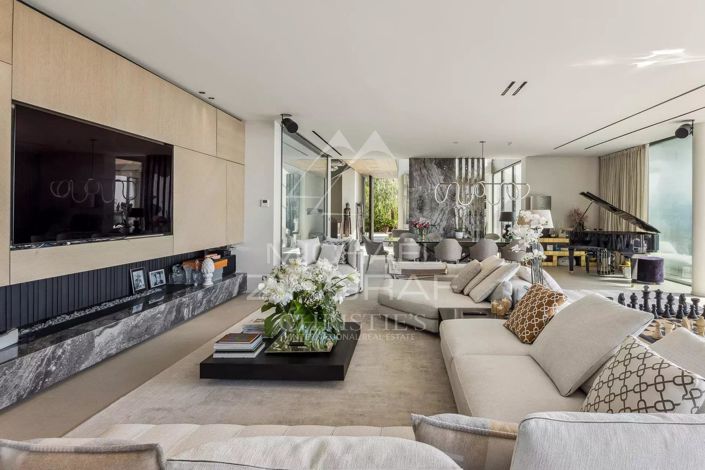 Image No.5-5 Bed House for sale