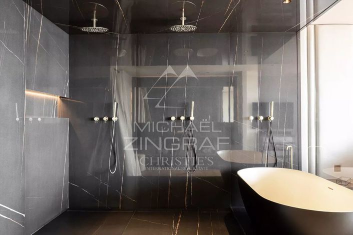 Image No.9-5 Bed House for sale