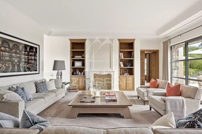 Image No.3-5 Bed House for sale