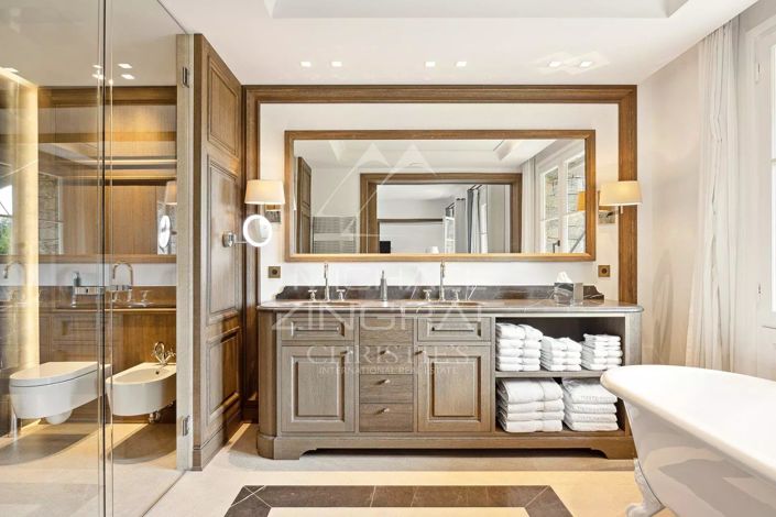 Image No.9-5 Bed House for sale