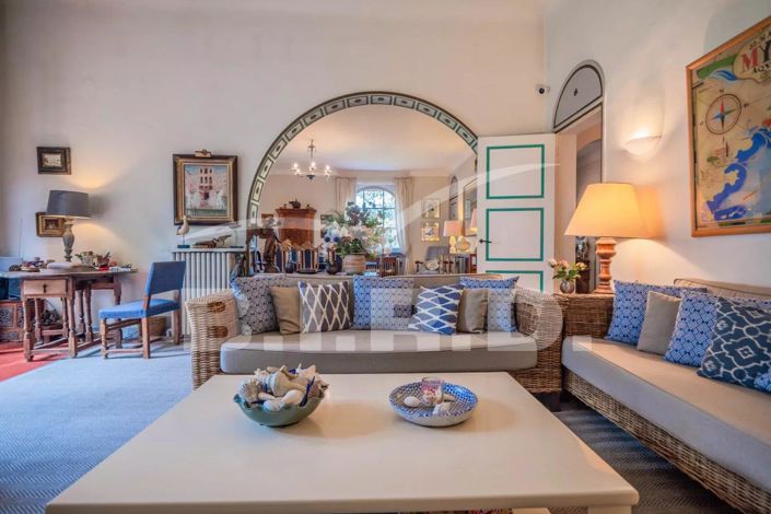 Image No.11-7 Bed House for sale