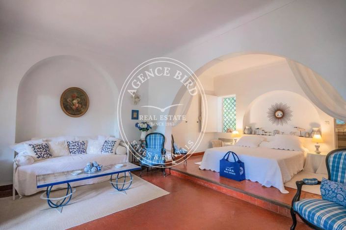 Image No.15-7 Bed House for sale