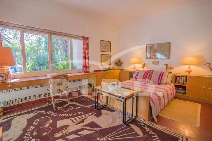 Image No.16-7 Bed House for sale